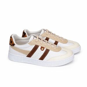Leopard Accent Sneakers Neutral White Tan Casual Chic Comfort Shoes Size 9
